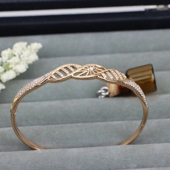 Rose Gold Twist Design CZ Bangle for Women, XPBL0529 - Picture 12 of 12